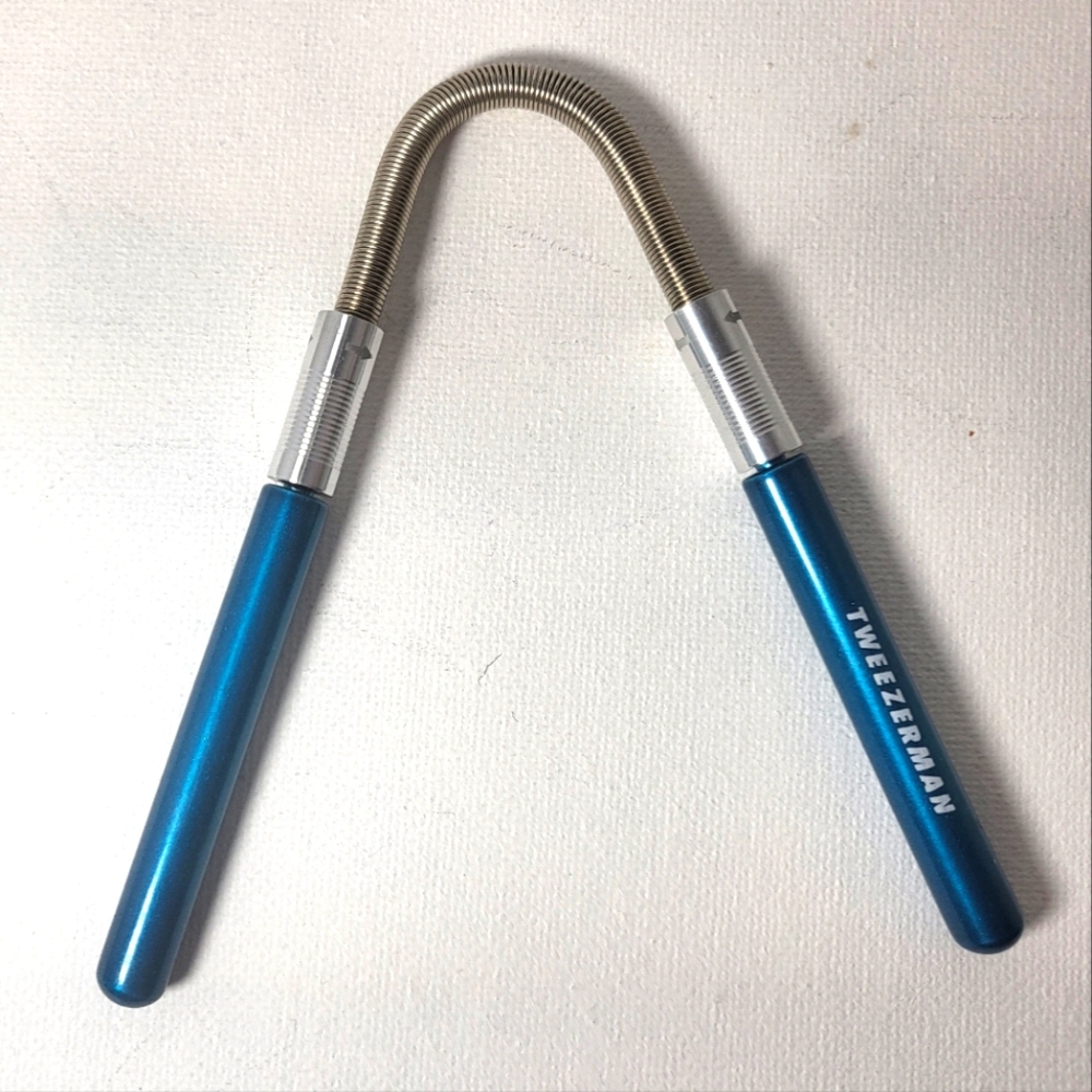 TWEEZERMAN Smooth Finish Facial Hair Remover -NWOT